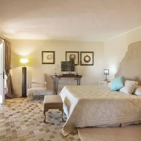Villa Elegant And Prestigious Waterfront - What'app - 0049-1521-4658-810 - For Reservations! Porto Rotondo